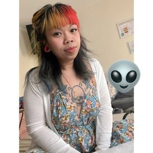 MEET YOUR POSHER ☺️